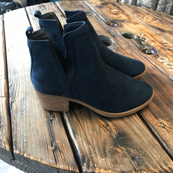 Navy Pull On Bootie 1 left - Picture 4 of 5